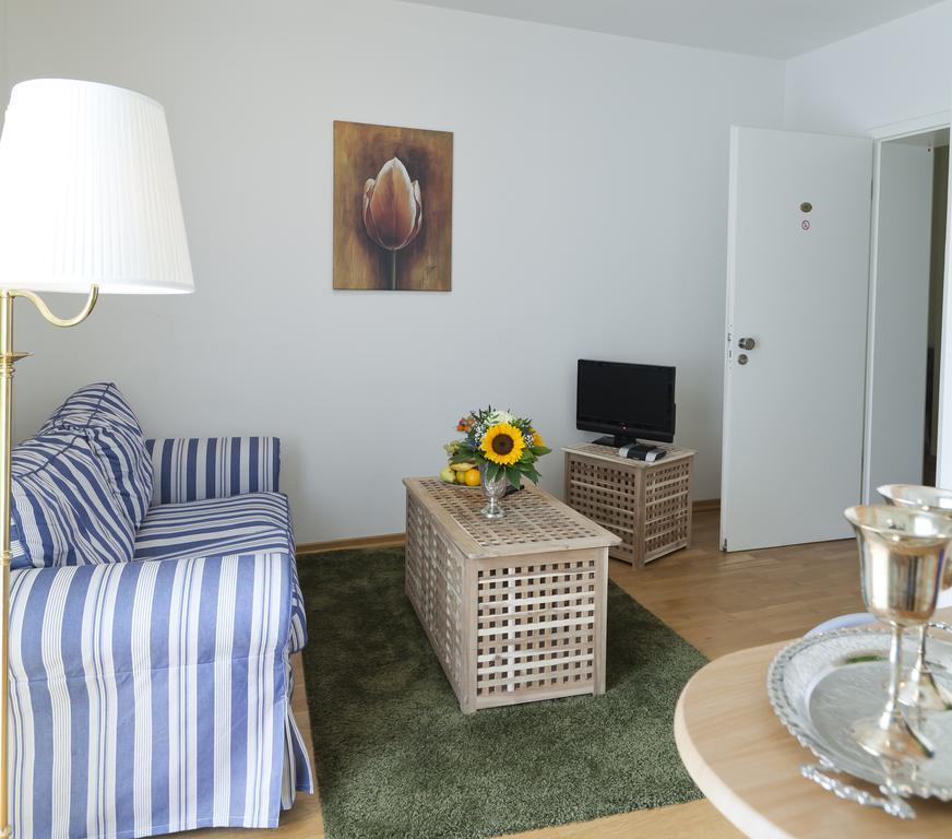 Hotel Zum Goldenen Loewen Baden-Bade Quarto foto