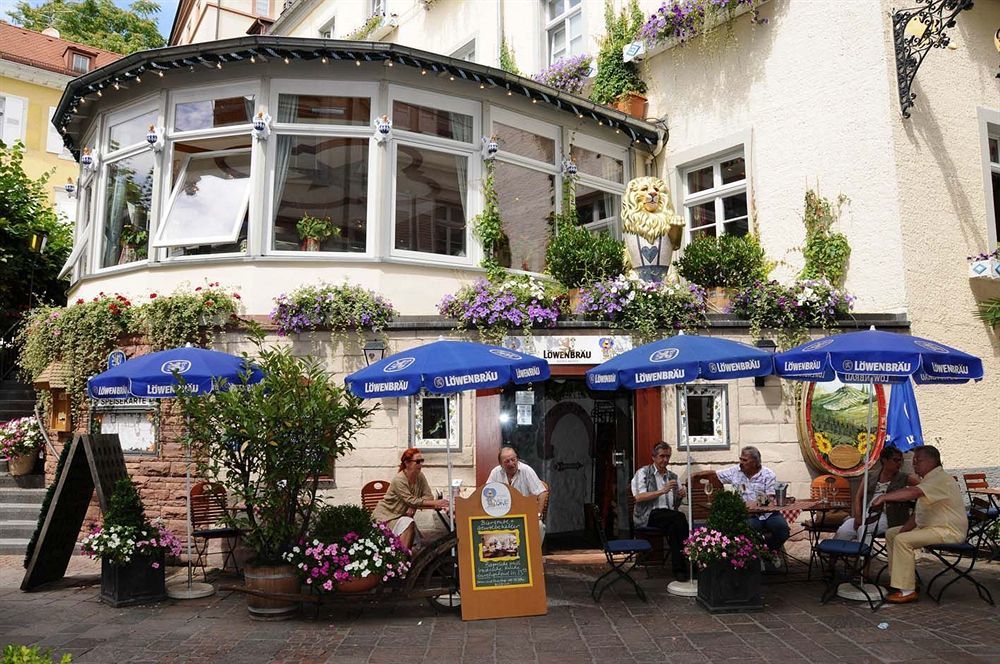 Hotel Zum Goldenen Loewen Baden-Bade Exterior foto